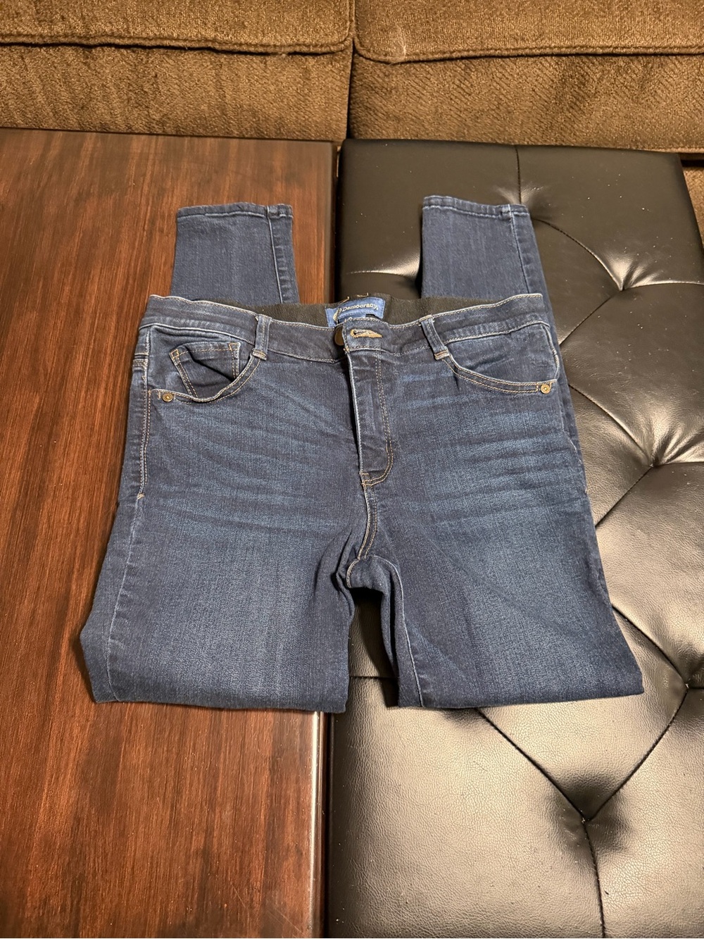 Democracy Women's Skinny Jeans in Dark Blue - Picture 2 of 6